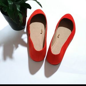 Beautiful Pair of Red Flats!